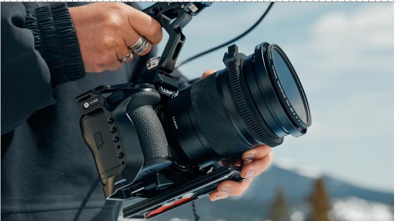 Best Hybrid Cameras For Photo and Video